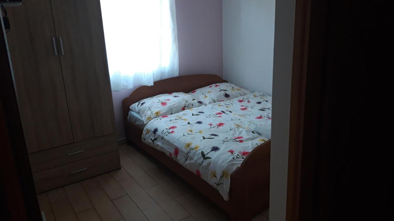 Apartments Residence V Пореч Экстерьер фото