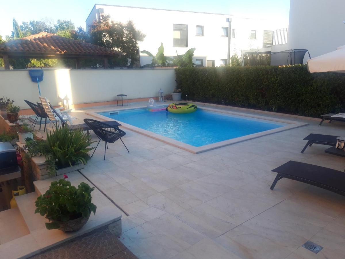 Apartments Residence V Пореч Экстерьер фото